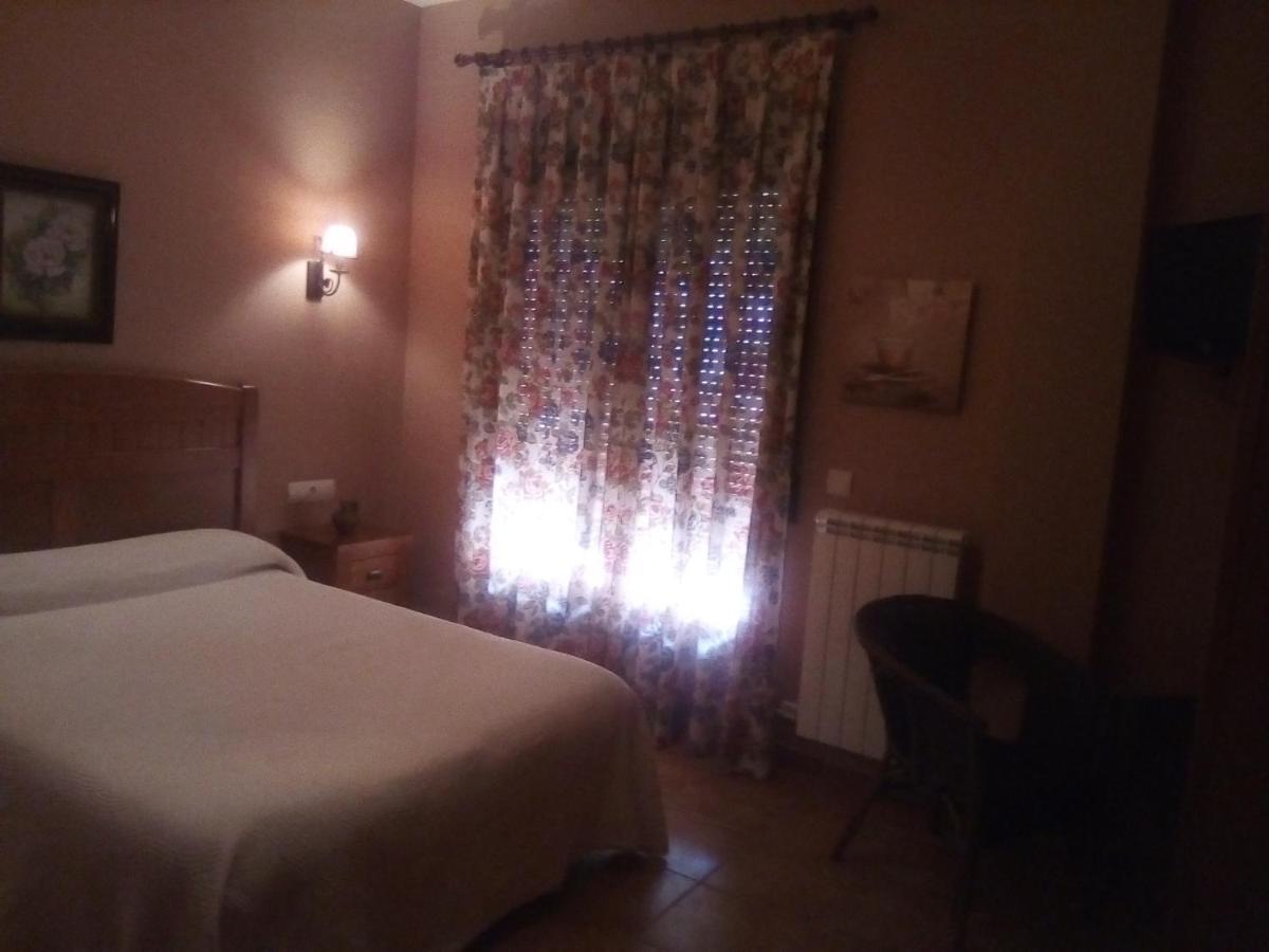 Hostal Sol De La Vega Albarracín Kültér fotó