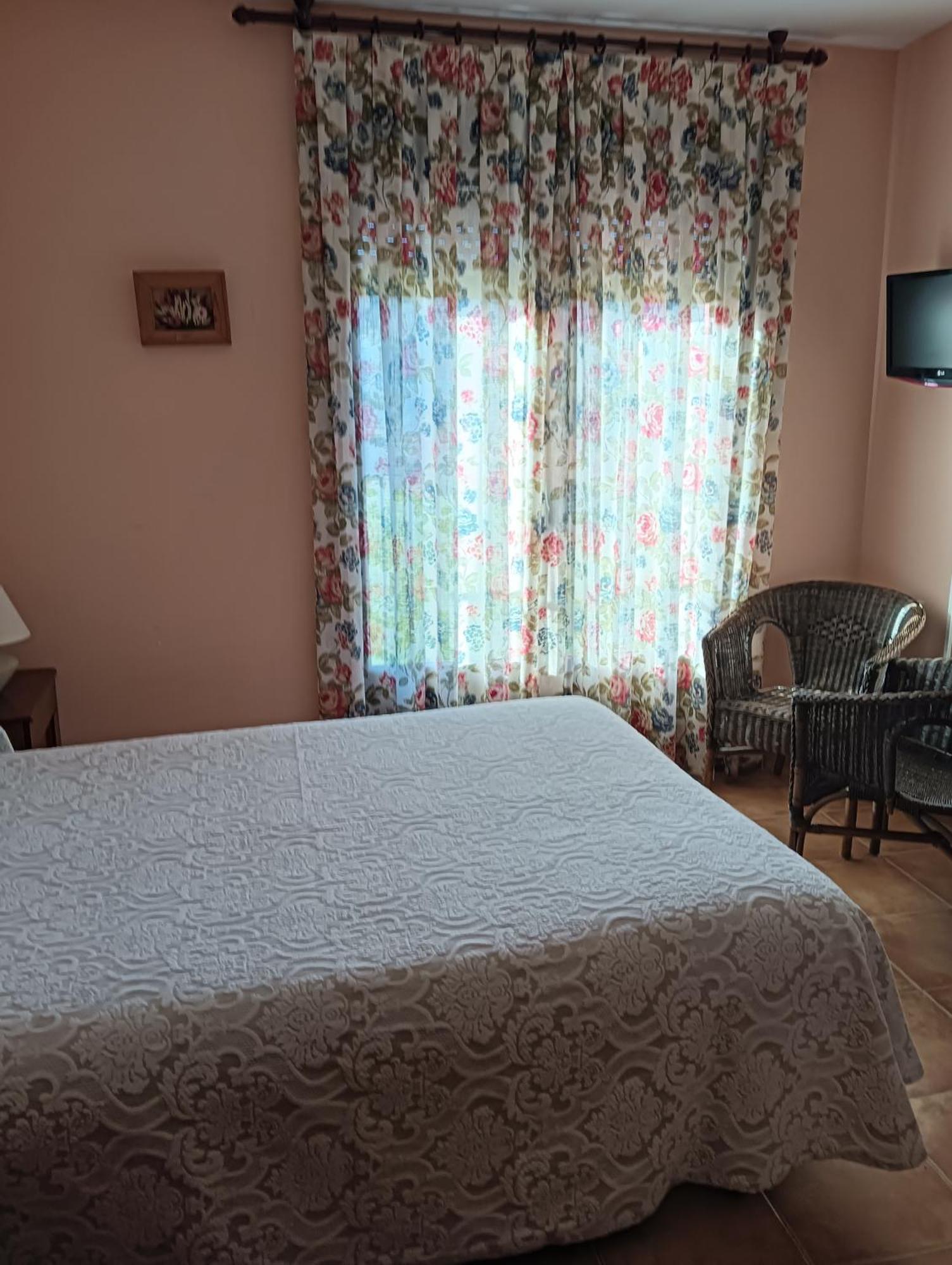 Hostal Sol De La Vega Albarracín Kültér fotó
